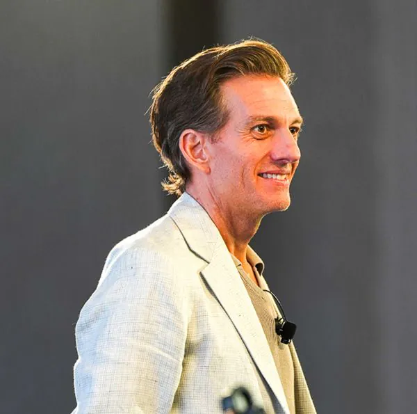 Michael Apa 