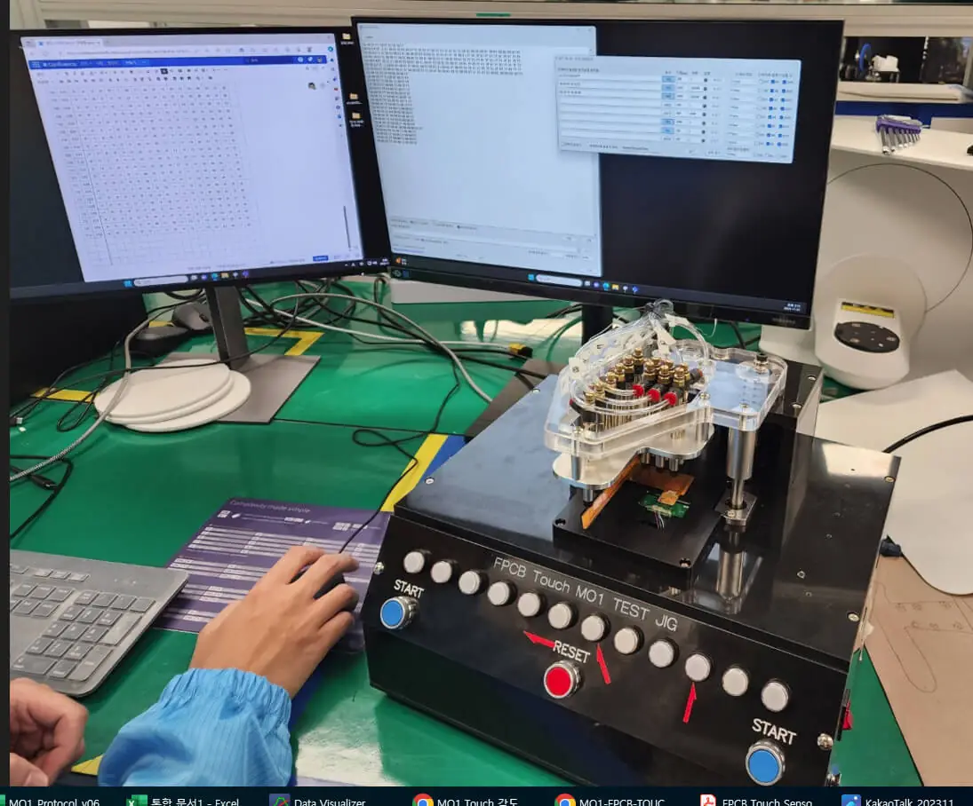 Testing the touch: The i900’s 360° Touch Band underwent rigorous sensor testing and validation.